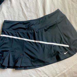 Nike dri fit tennis skirt